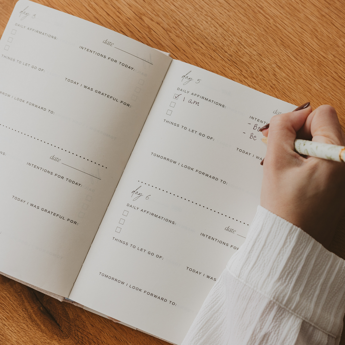 Gratitude Journal - Daily Prompted Journal