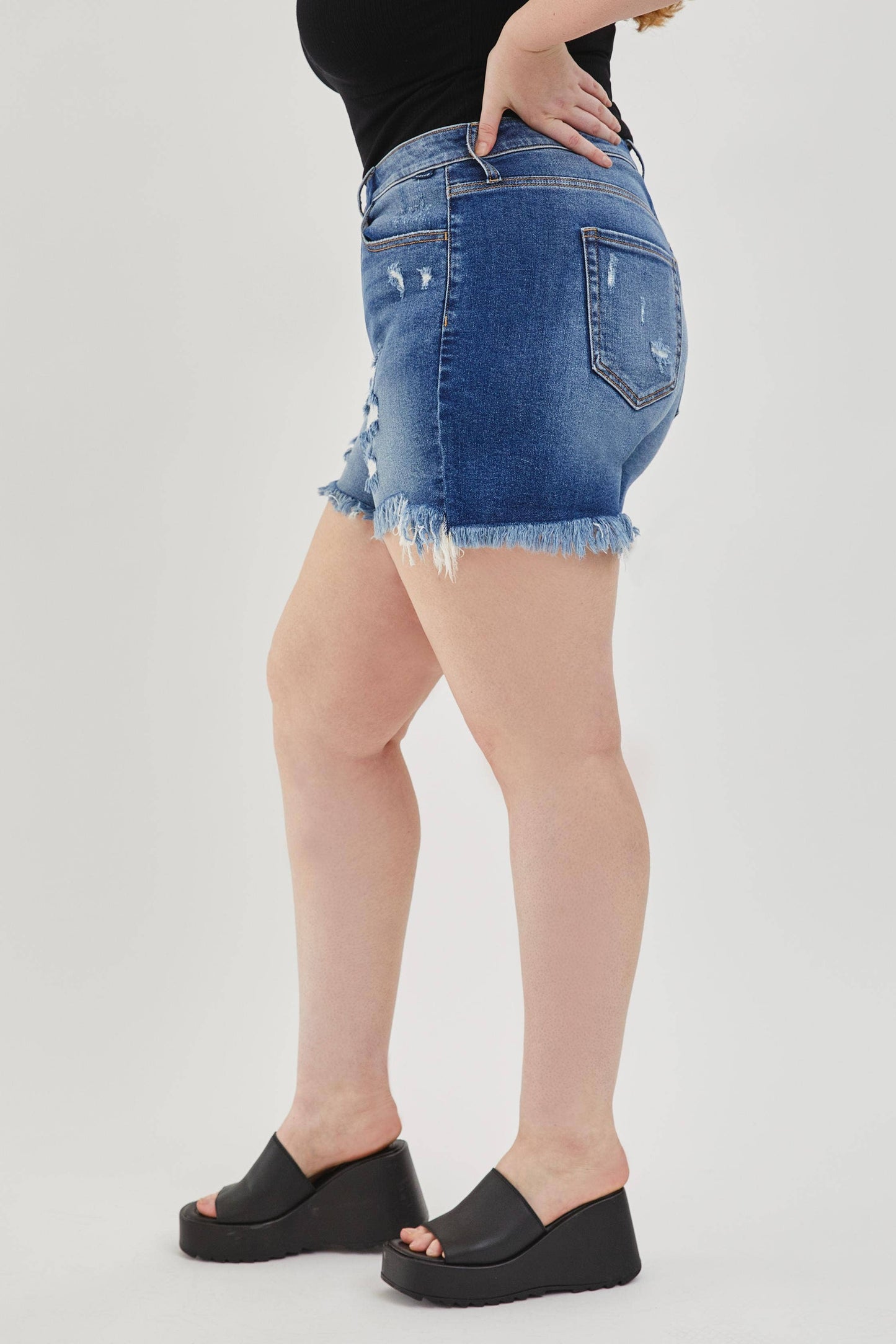 Cello Boyfriend Shorts with Uneven Fray Hem