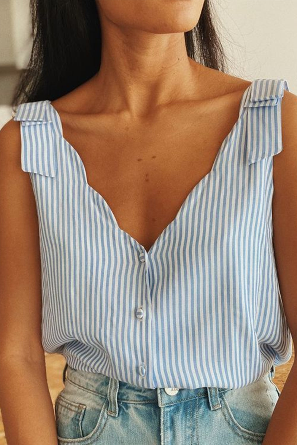 Scalloped V Neck Tank