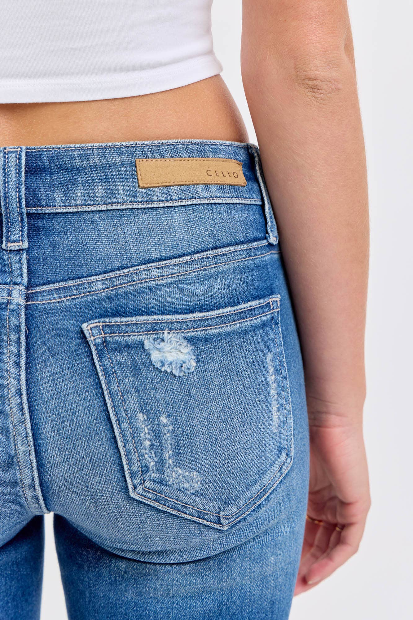 Cello Mid Rise Destroyed Crop Skinny
